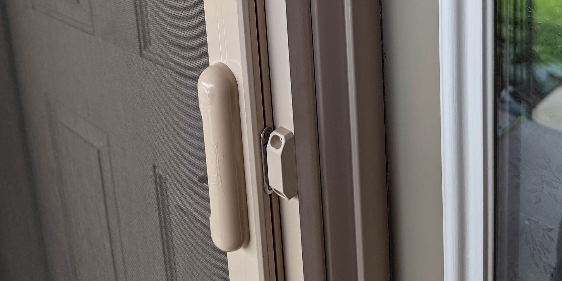 Dann's Screens And More - Screen Doors, Windows Screens, Retractable Screens projects in London Ontario and Lucan region