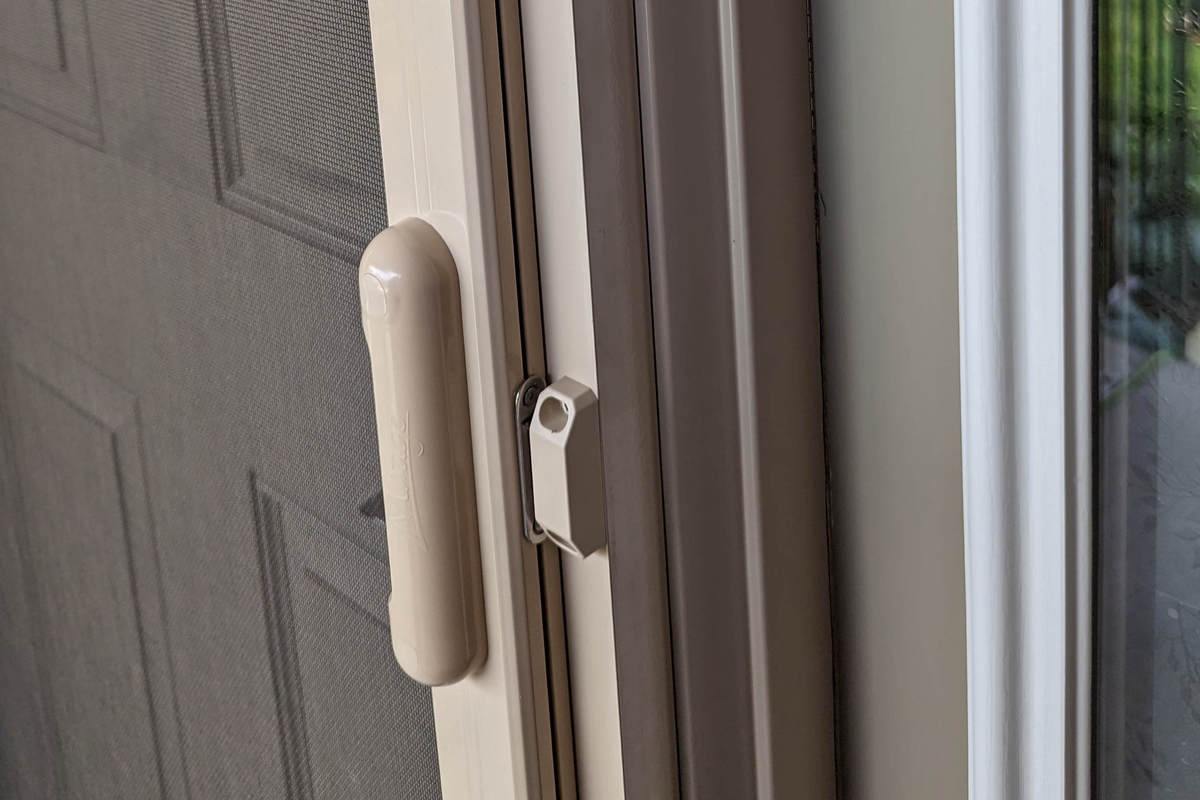 Dann's Screens And More - Screen Doors, Windows Screens, Retractable Screens projects in London Ontario and Lucan region