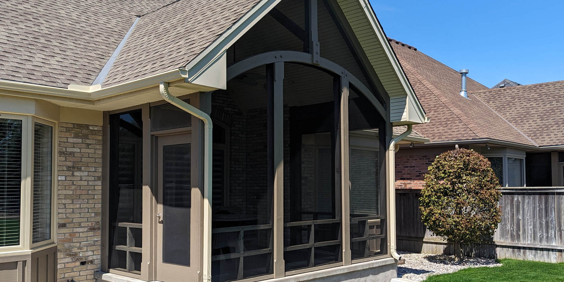 Dann's Screens And More - Screen Doors, Windows Screens, Retractable Screens projects in London Ontario and Lucan region